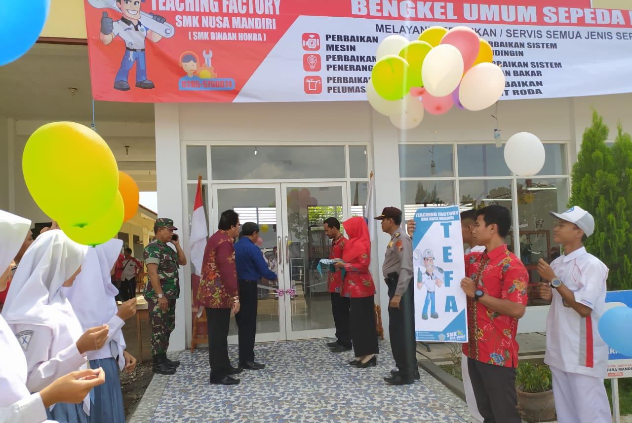 Peresmian Bengkel TEFA SMK Nusa Mandiri