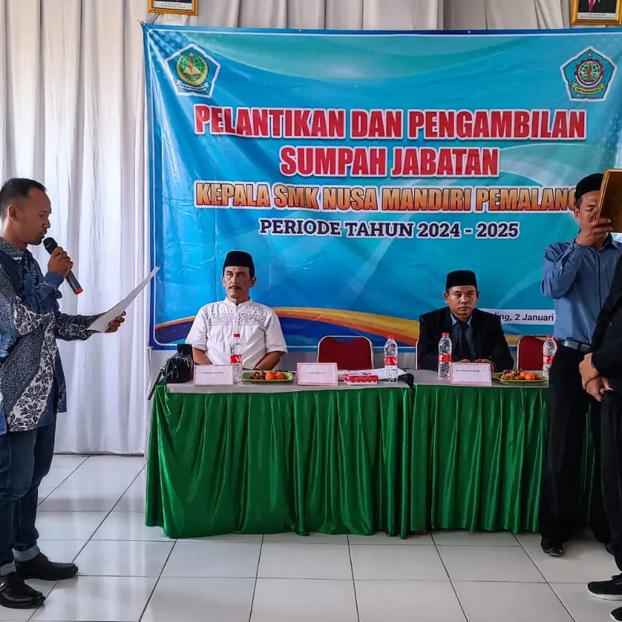 Serah terima jabatan kepala SMK Nusa Mandiri periode 2024-2025